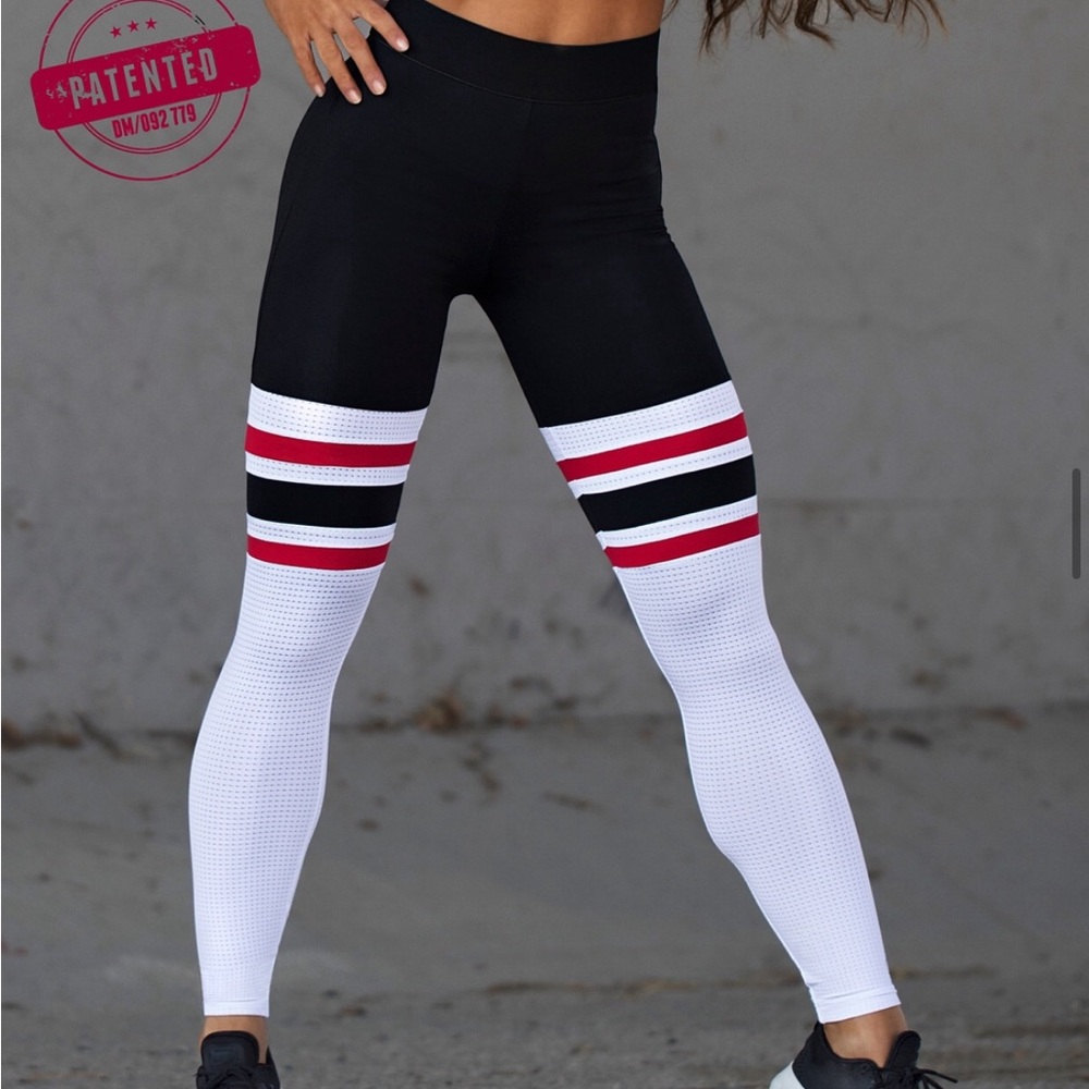 Bombshell Sportswear Leggings Thigh highs / red/black stripes / breathable